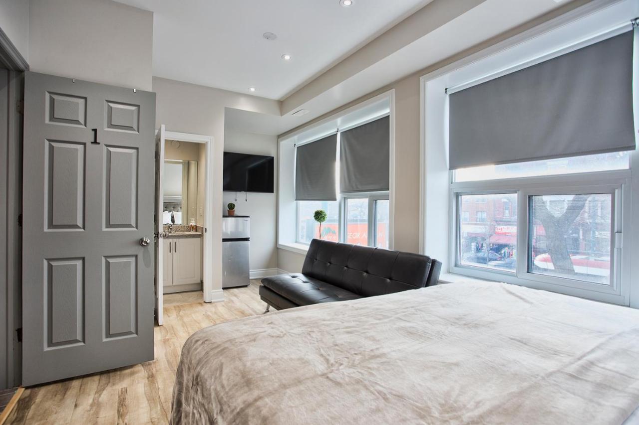 Toronto Rooms And Suites Exteriér fotografie